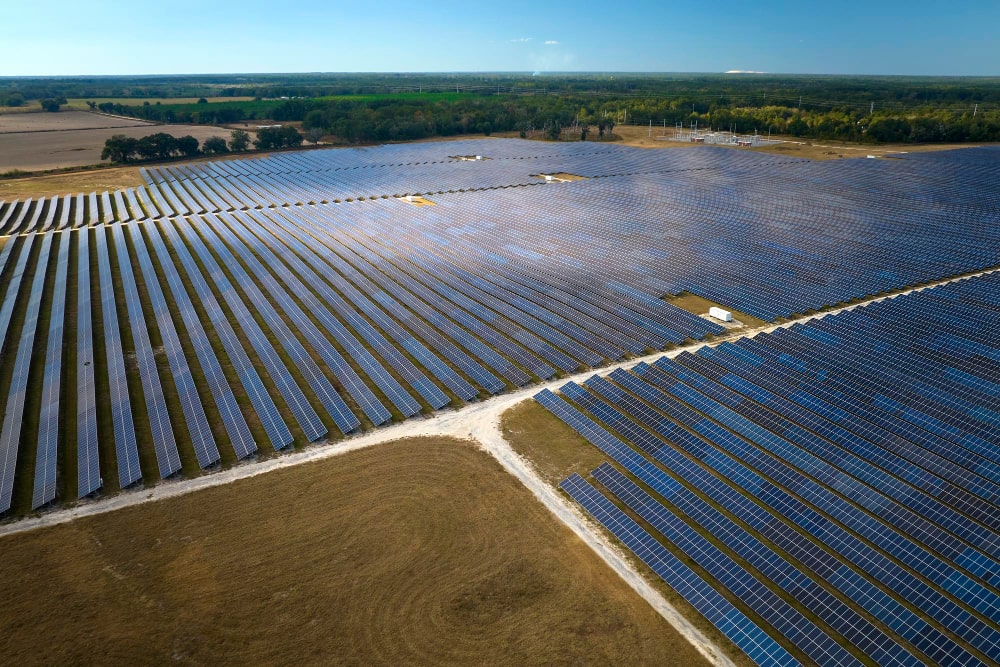 Recenzija velikih fotonaponskih elektrana (iznad 30 kW)